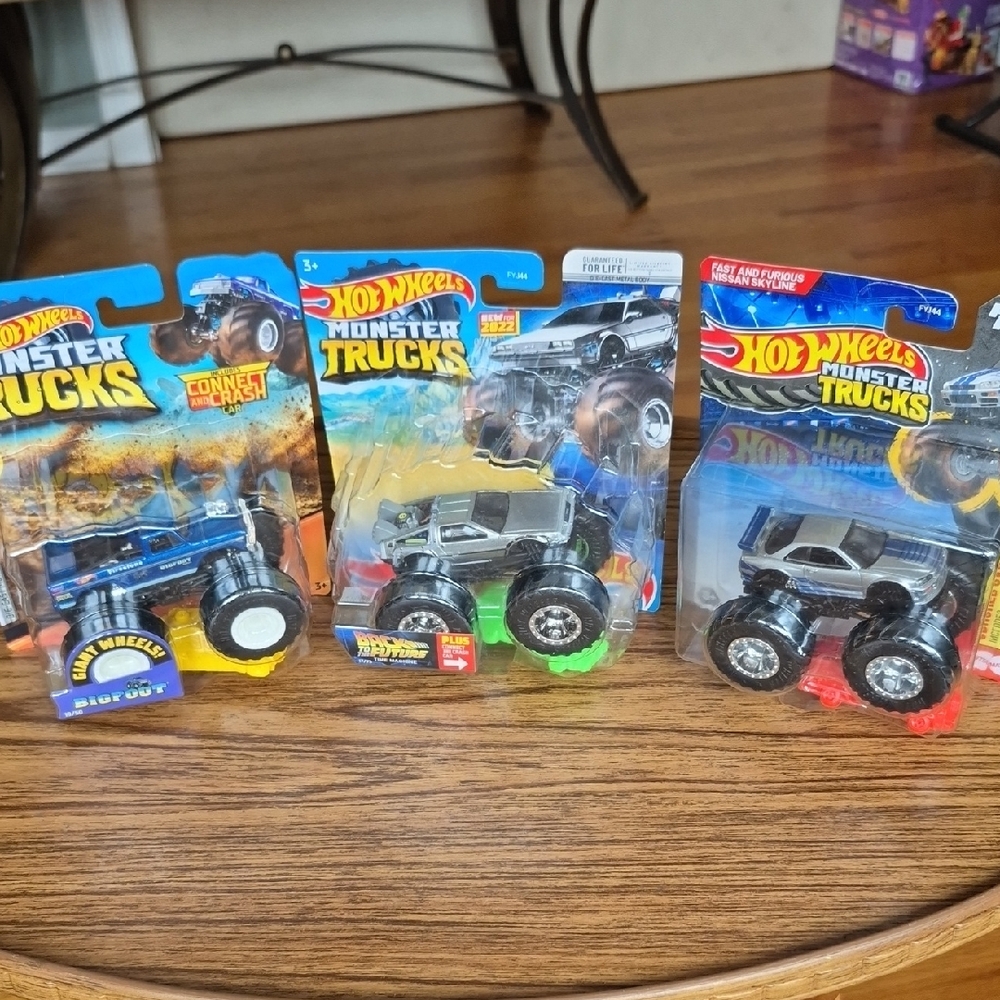 Mattel Hot Wheels Monster Trucks Big Foot Back To The Future ,Nissan Fast Furios